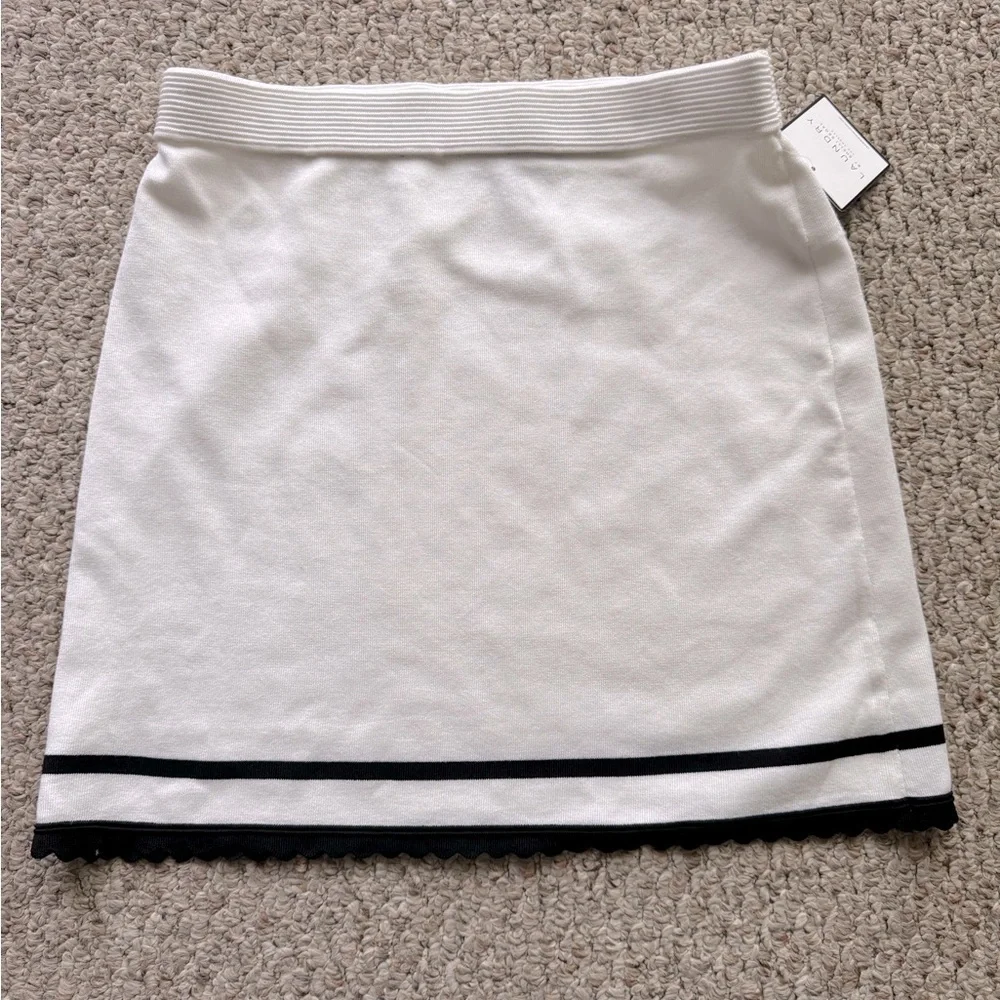 NWT Laundry By Shelli Segal Black and White Mini Skirt Size Medium - Picture 2 of 6